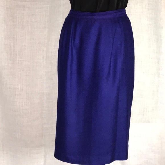 Vintage Doncaster 2 piece silk suit, deep purple, size 6 - Picture 6 of 9